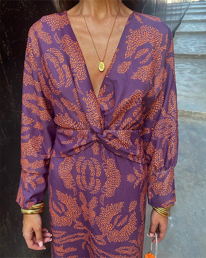 Anita – Abito Elegante con Scollo a V, Maniche Lunghe e Fantasia